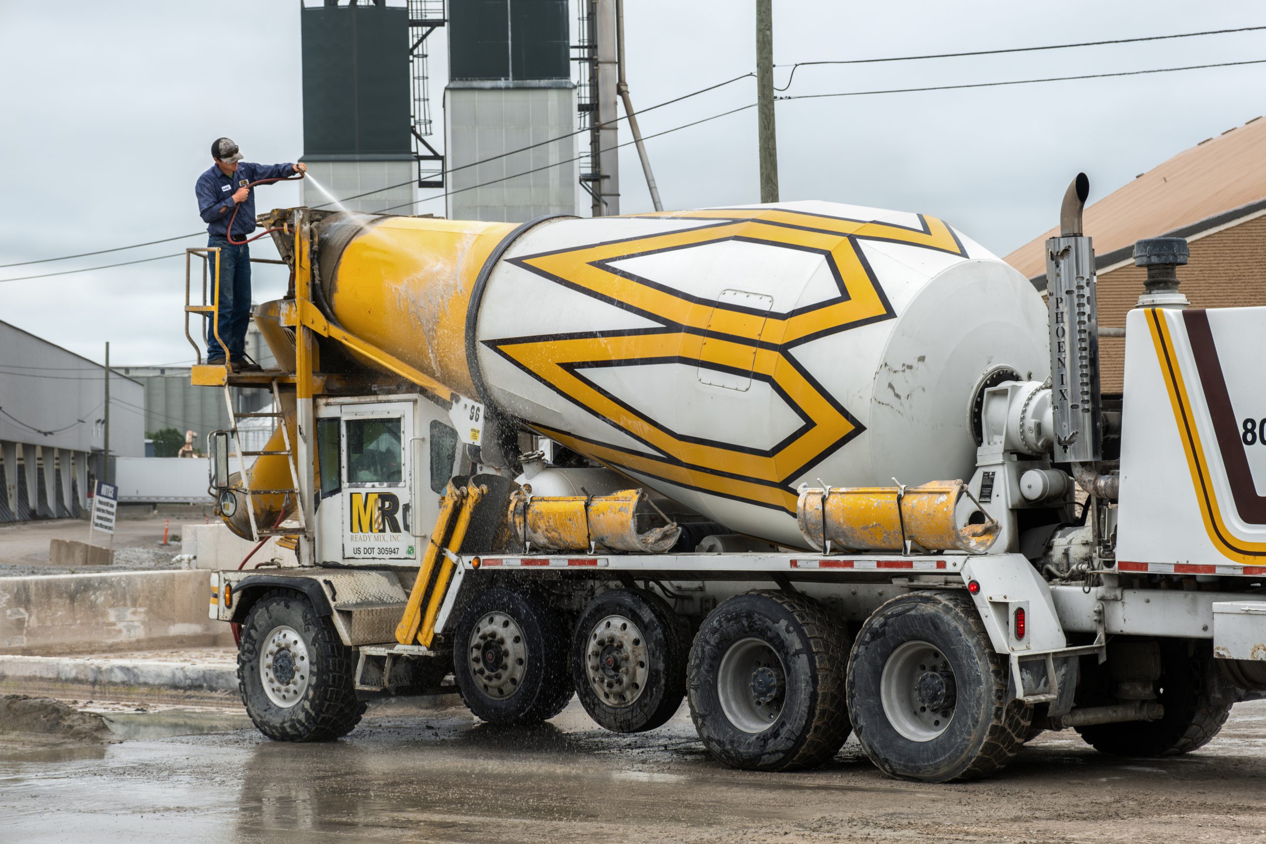 M&R Mixer Truck